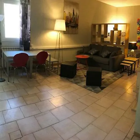 Patio Arenes Apartment *
